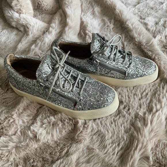 **Designer Giuseppe Zanotti Sparkle Sneakers** - Picture 2 of 4
